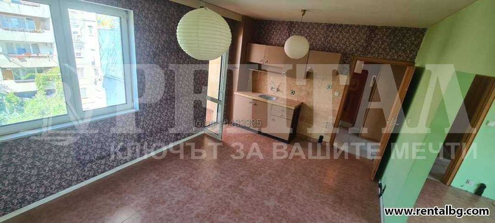 Продава се Тристаен апартамент в Пловдив, Кючук Париж - 105 кв.м за 1048 €/кв.м - Снимка #3