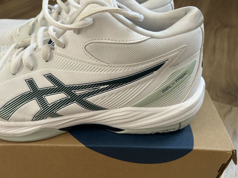 Волейболни маратонки Asics