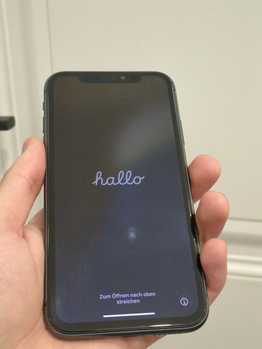 Продам iphone 11