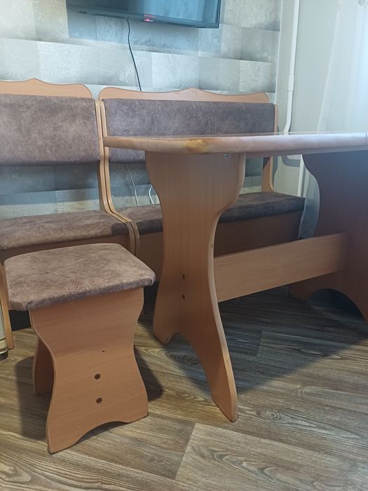 Продам обеденную зону