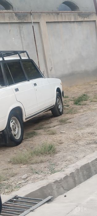 Jiguli vaz 2104 yili 1988 benzinda