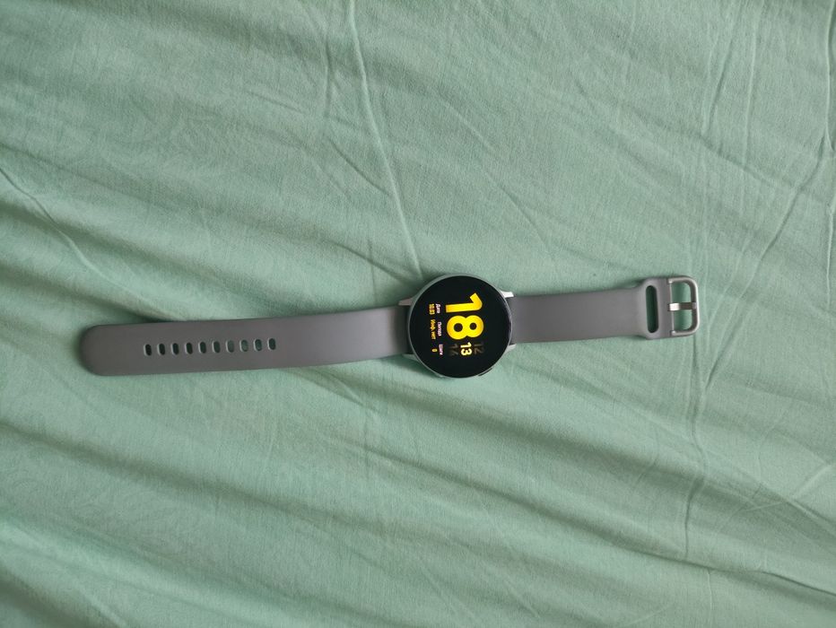 Продам смарт-часы Samsung Galaxy Watc Active 2h Active2,