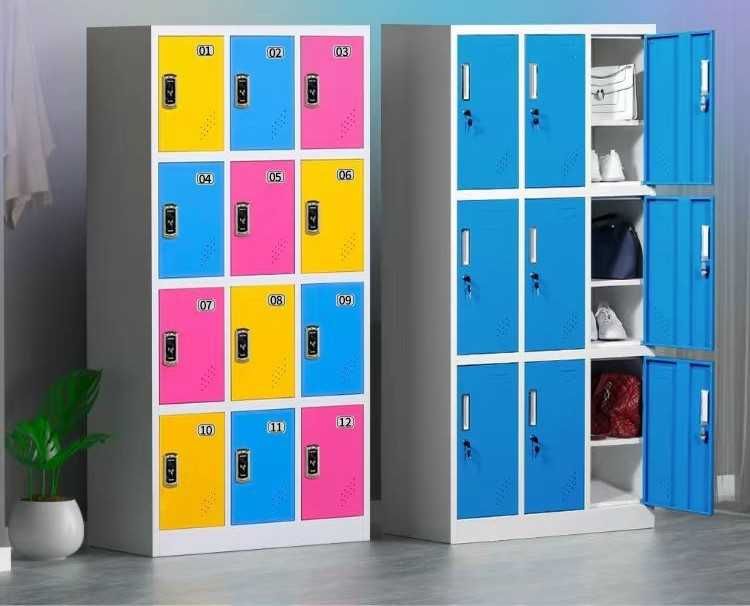 Шкафы для торговых центрах 12-18 ячеек в наличии есть недорого