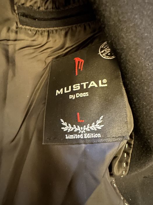 Мъжко Палто Mustal