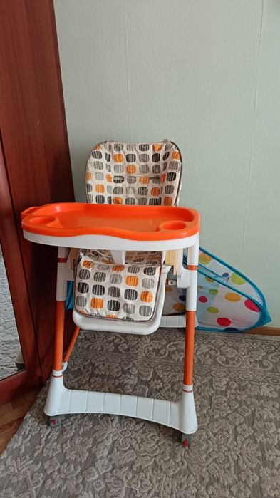 Продам стульчик для кормления