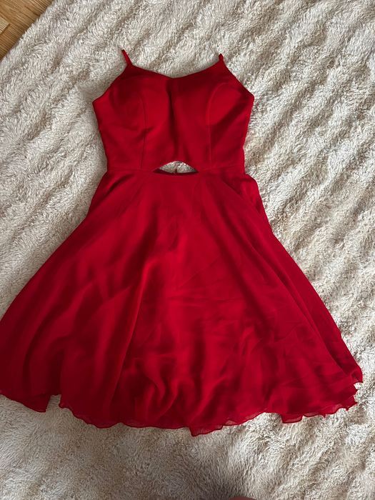 Нова Червена рокличка от Турция