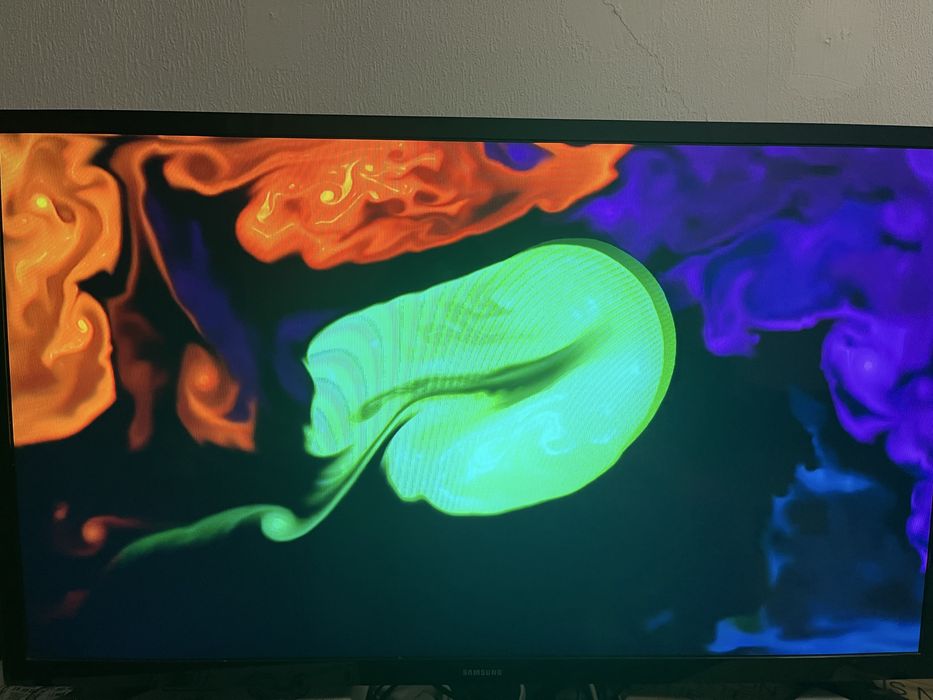 Телевизор  samsung