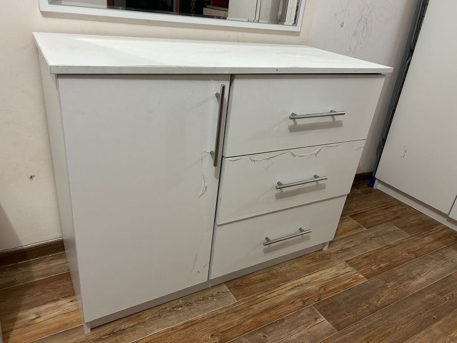 Продам спальний гарнитур