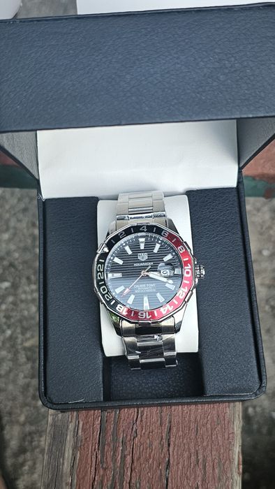 Наручные часы, кварцевые