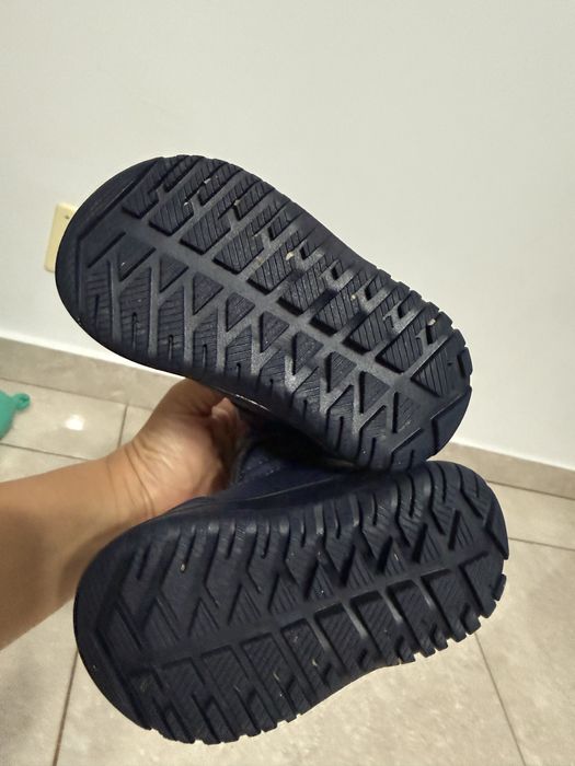 Ghete iarna Adidas - marimea 20