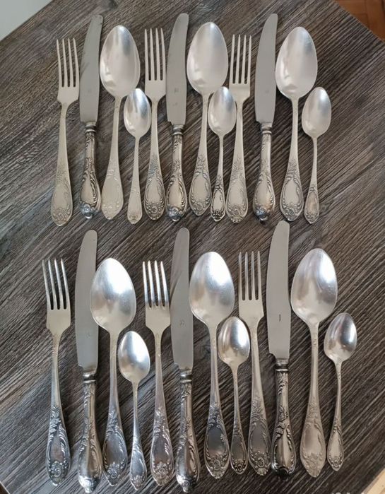 Мельхиор. Рисунок пламя и классика наборами.