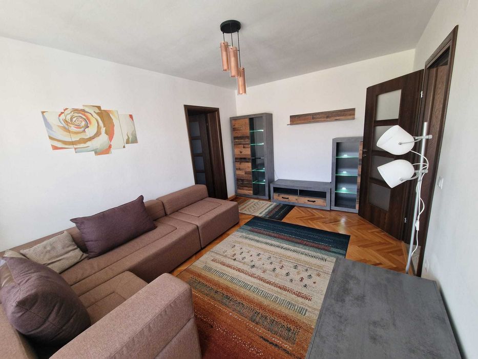 Inchiriez ultrcentral in Sibiu apartament 2 camere