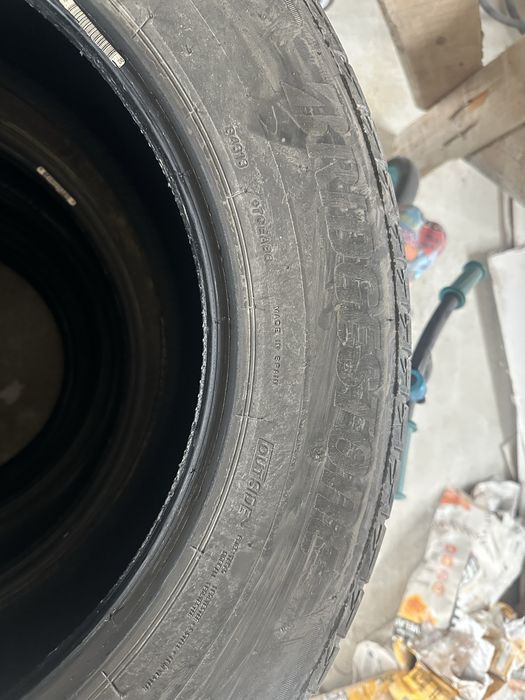 Anvelope de vara Bridgestone 255/65 R17 rulate 10.000 km