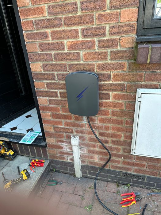 Инсталация на домашна зарядна станция