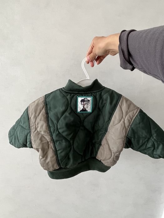 Продам бомбер детский
