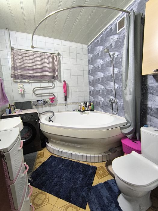 Продаю 3х ком кв-ру Куйлюк-1,  КИРПИЧ