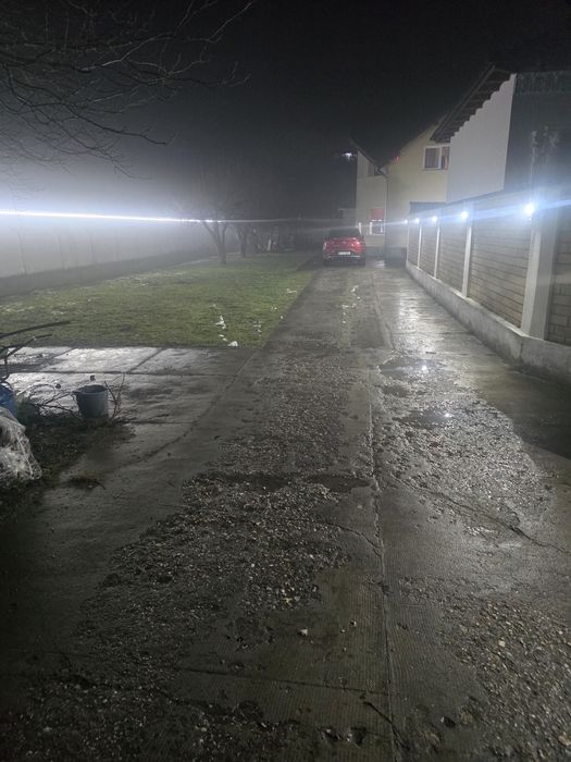 Cazare ideală, liniște, aer curat,grătar, baldachin pentru relaxare.