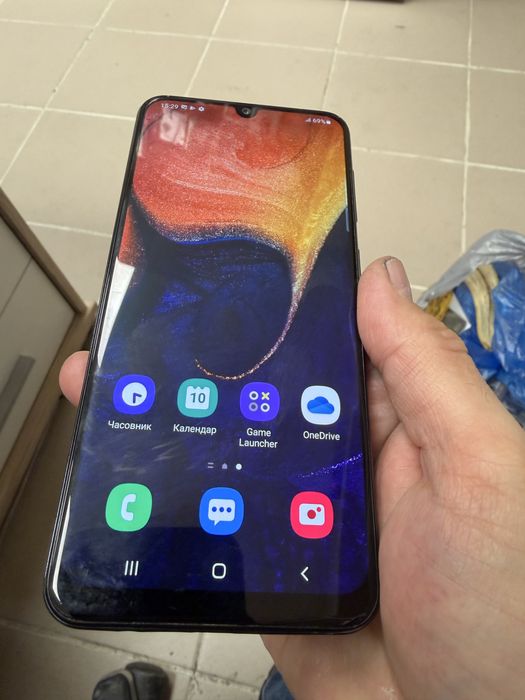 Samsung Galaxy A50 4/128gb отличен