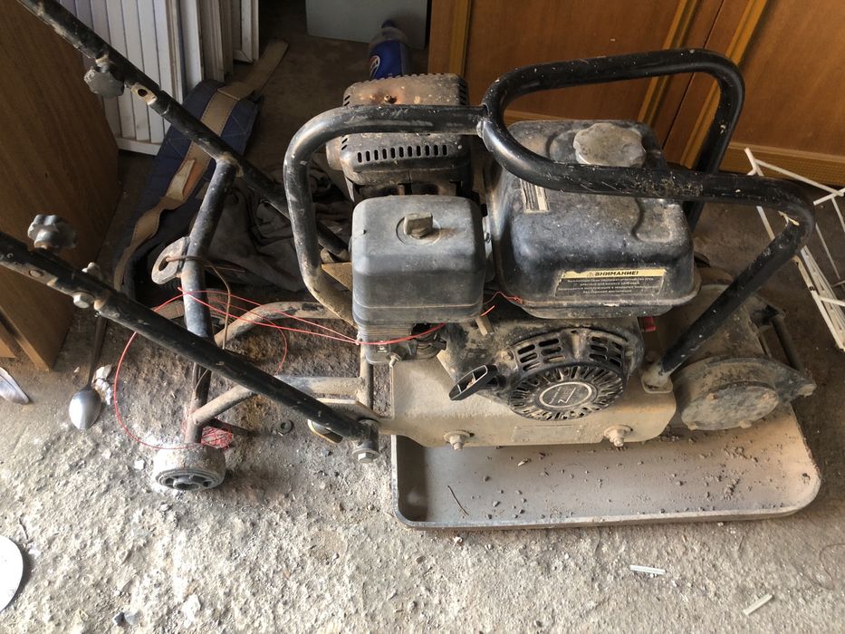 Продам вибратор для брусчатки