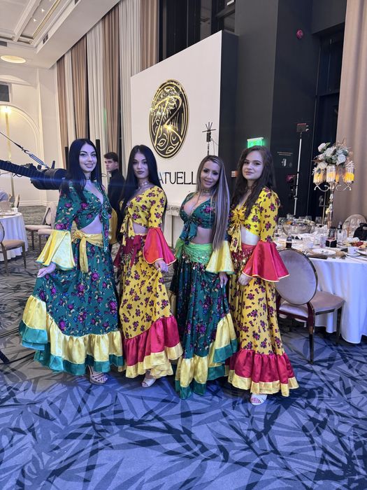 Dansatoare trupa de dans