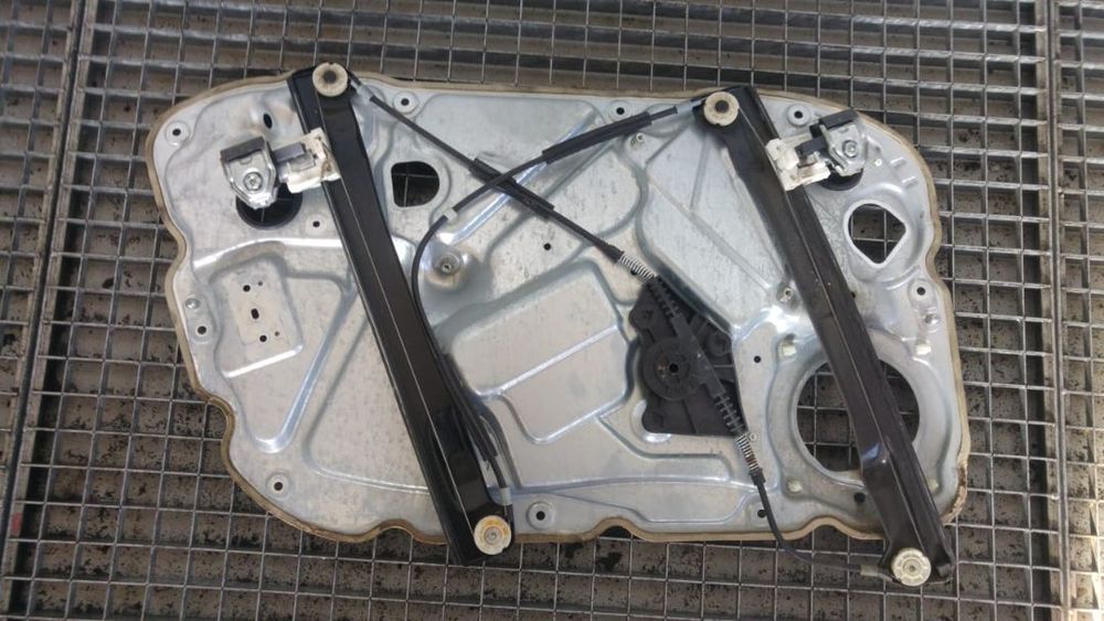 macara usa dreapta fata alfa romeo 159 1560865530