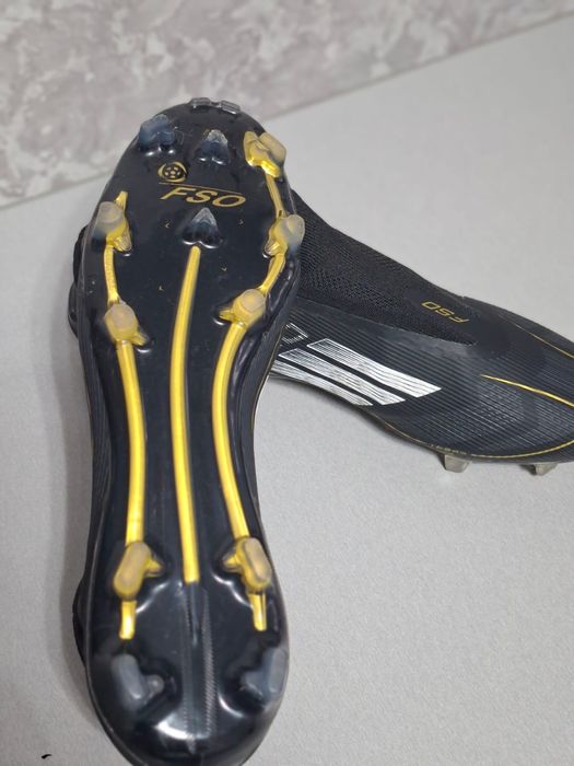 Бутцы adidas F50