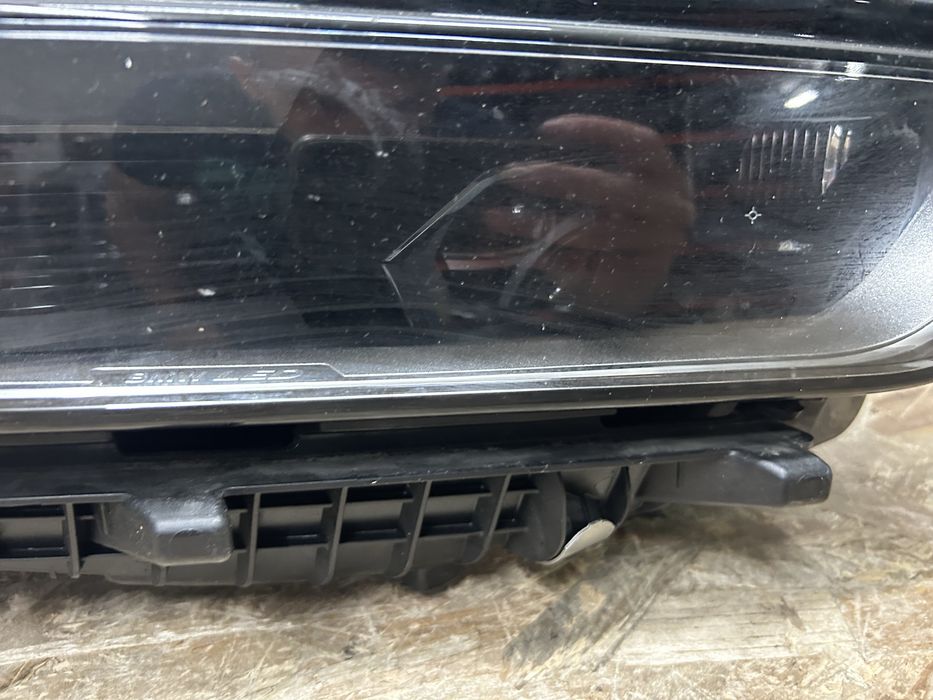Far Bmw G70 seria 7 full led 2023-2025 dreapta