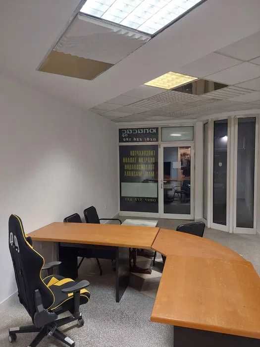 Дава се под наем Офис в Бургас, Център - 30 кв.м за 250 € - Снимка #7