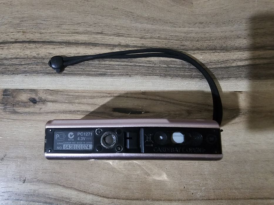 Canon IXUS 80 IS – Розов – Много запазен + SD карта