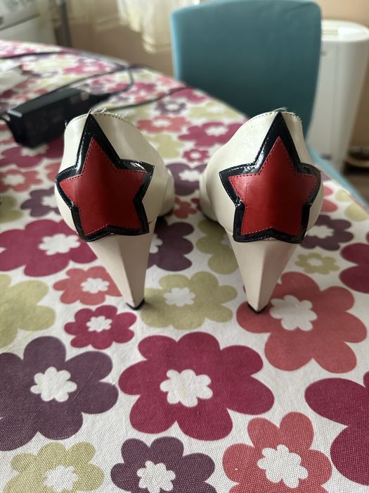 Дамски обувки с ток