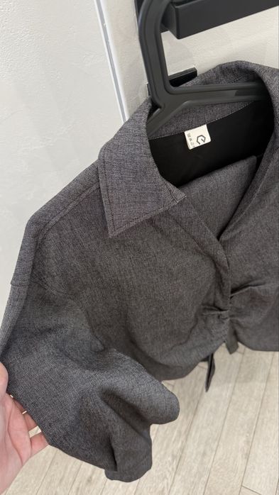 Продам брючный  костюм