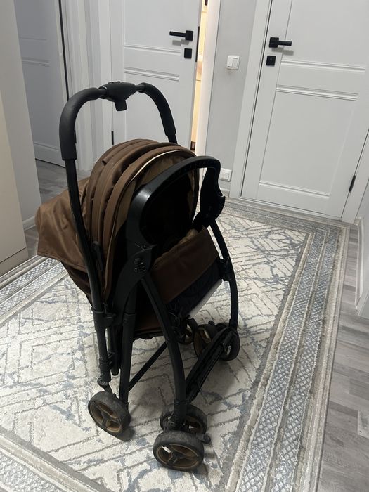 Детская коляска