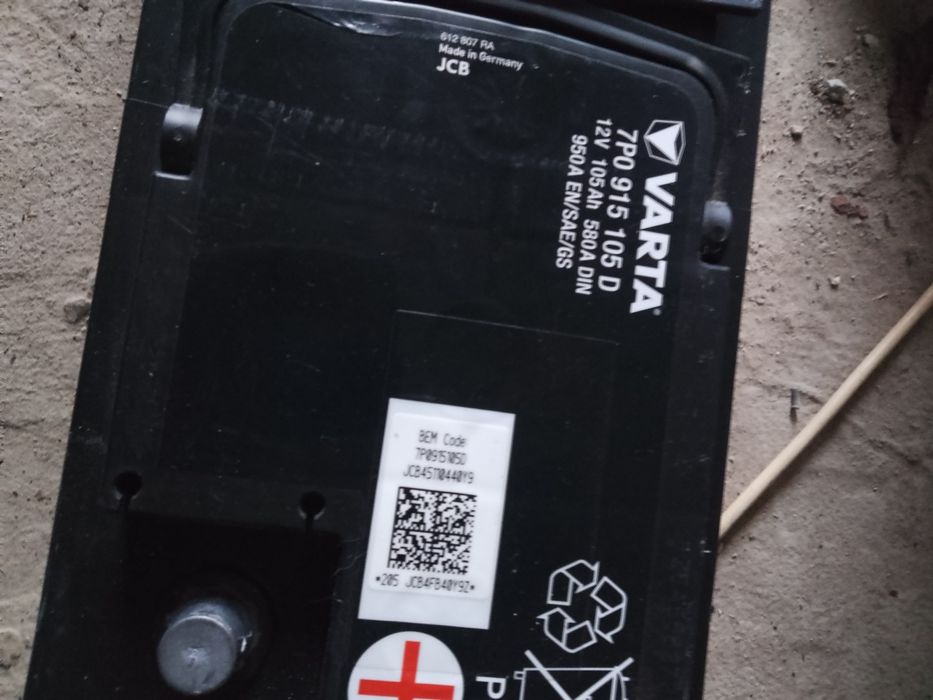 Акомулатор Varta AGM 105ah