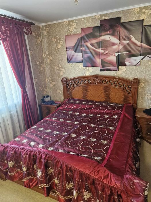 Продам 5-ти комнатную квартиру.