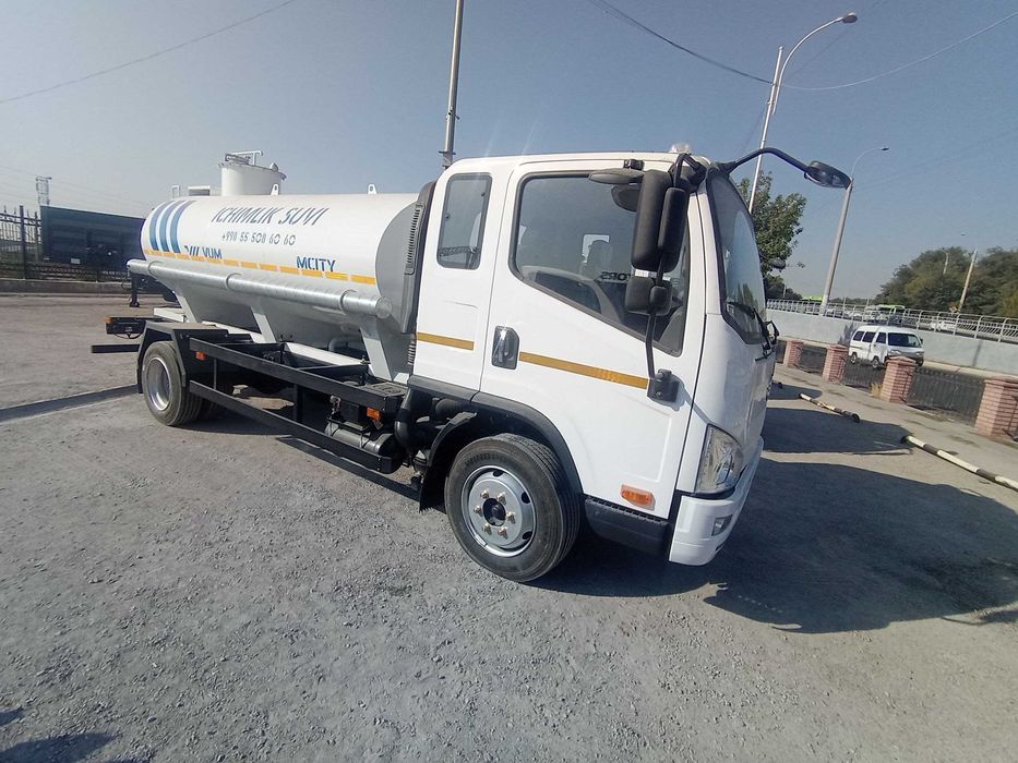 Водовоз питьевой 
воды FAW Tiger V 4x2
6м3