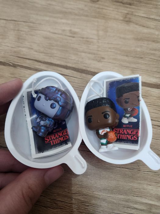 Продаю осд фигурки Киндер