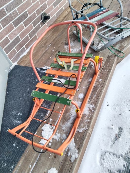 Продам санки детские