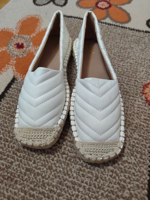 Mocasini măsura 37, noi