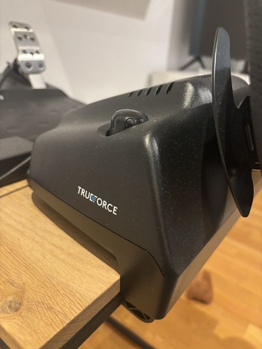 Volan Logitech G923 Trueforce