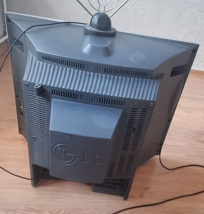 Телевизор цветной