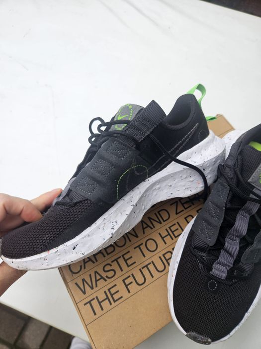 Vând adidași nike Crater Impact