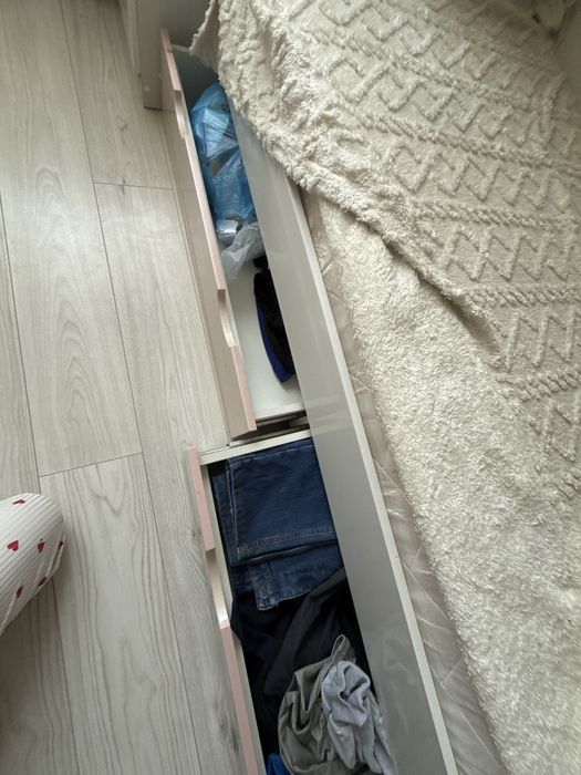 Продаю двухъярусную кровать