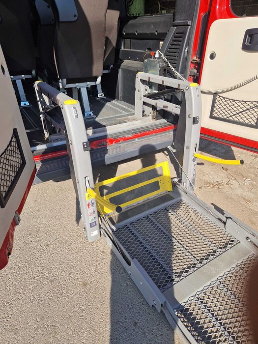 Лифт за инвалидна количка