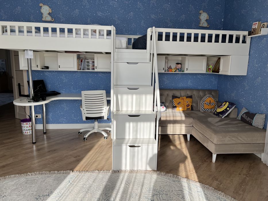 Двухярусная кровать