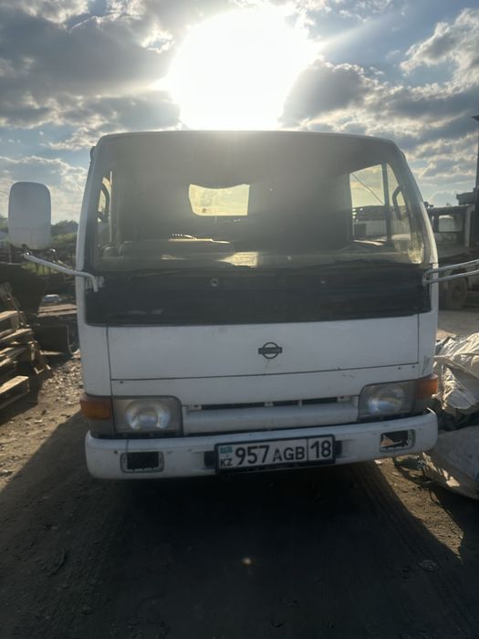 Продам Нисан Атлас