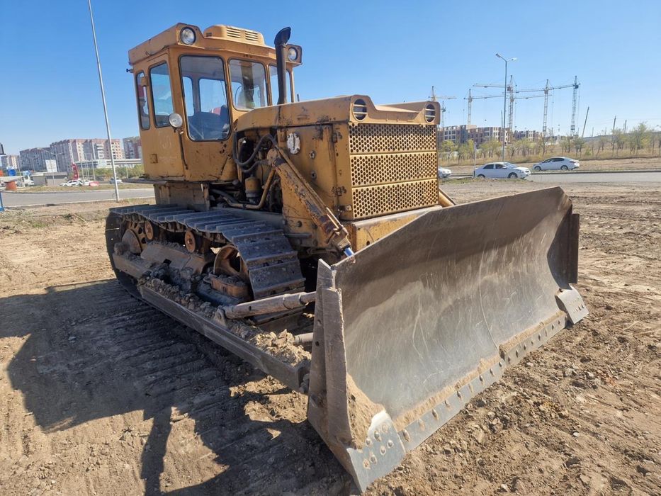 Продам запчасти на бульдозер Т-130/Т-170