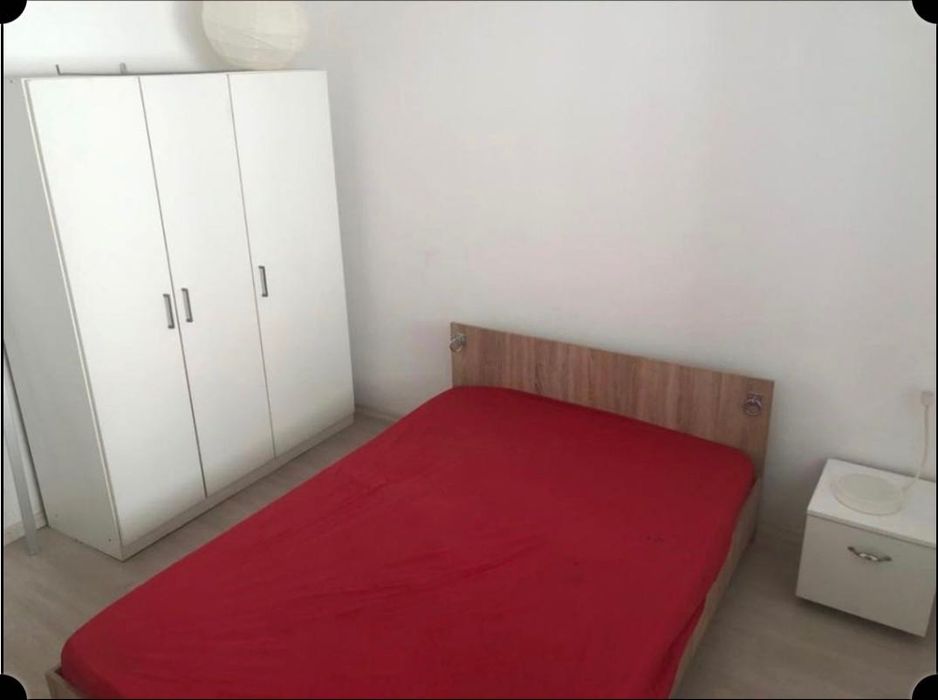 Închiriez apartament 2 camere zona Cișmigiu, curat, luminos, semimobilat( mobilier Ikea) . Preț 425 euro.