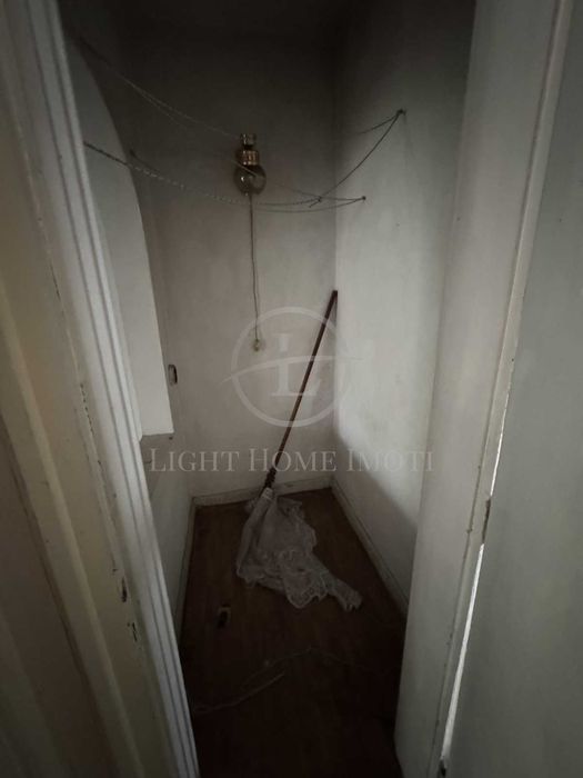 Продава се Тристаен апартамент в Пловдив, Център - 98 кв.м за 1735 €/кв.м - Снимка #9