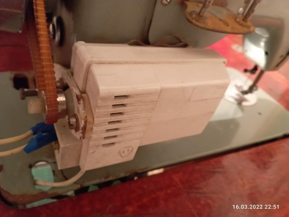 Швейная машинка Лада 238