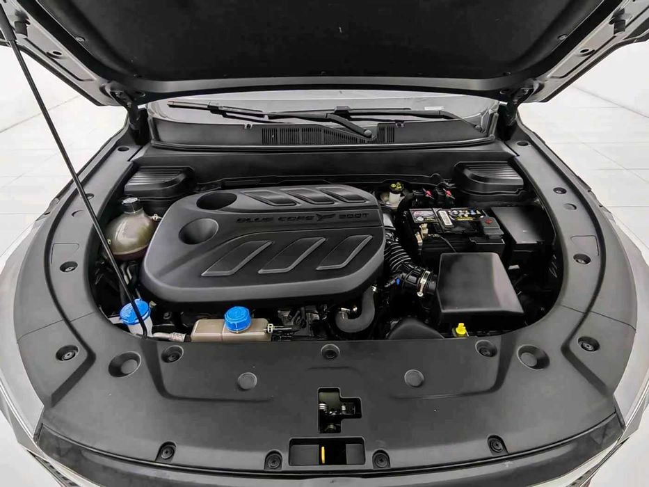 Чанган х5 плюс  Changan X5 Plus